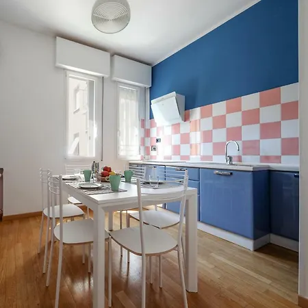 Guesthost - Sant'orsola Colorful Huge شقة *