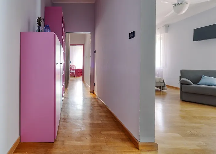 Guesthost - Sant'orsola Colorful Huge بولونيا