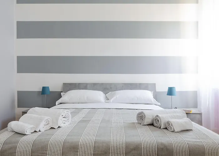 Guesthost - Sant'orsola Colorful Huge 아파트