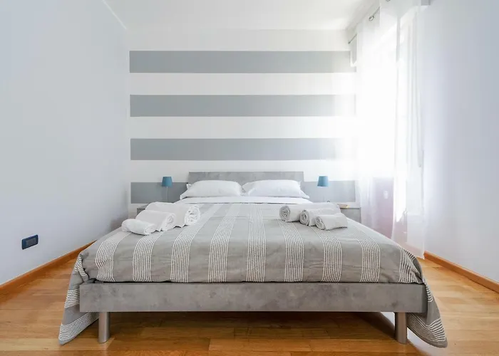 شقة Guesthost - Sant'orsola Colorful Huge *