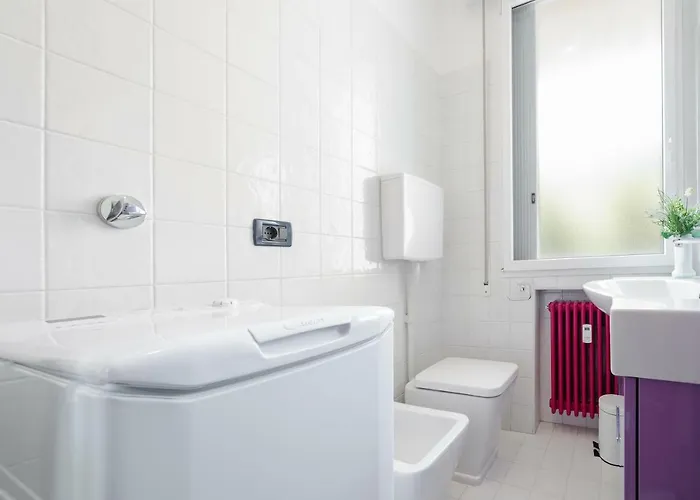 Guesthost - Sant'orsola Colorful Huge Apartman